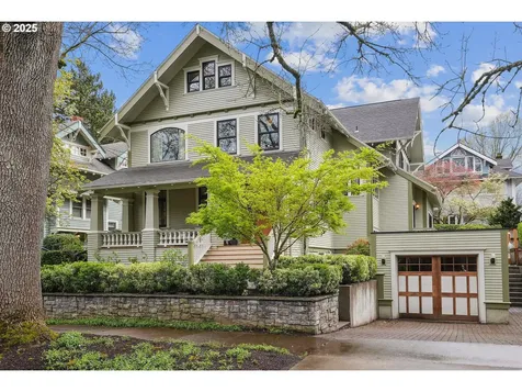 466 NE Hazelfern Place Portland OR 97232
