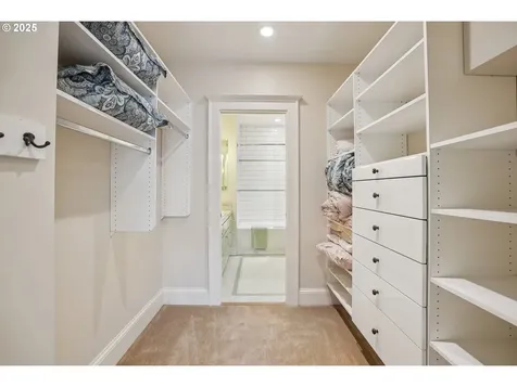 466 NE Hazelfern Place Portland OR 97232