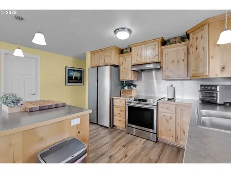 700 Little Valley Road Roseburg OR 97471