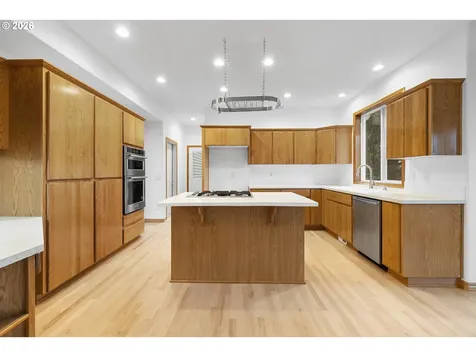 2321 NE Estate Drive Hillsboro OR 97124