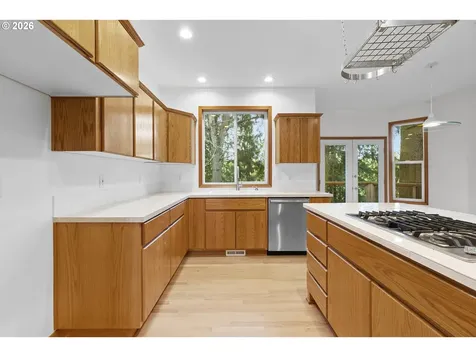 2321 NE Estate Drive Hillsboro OR 97124