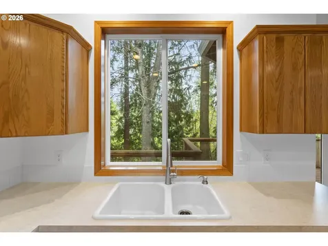 2321 NE Estate Drive Hillsboro OR 97124
