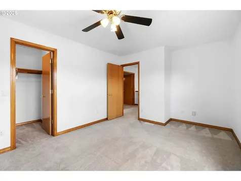 2321 NE Estate Drive Hillsboro OR 97124