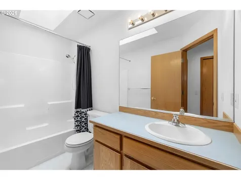 2321 NE Estate Drive Hillsboro OR 97124