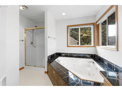 2321 NE Estate Drive Hillsboro OR 97124