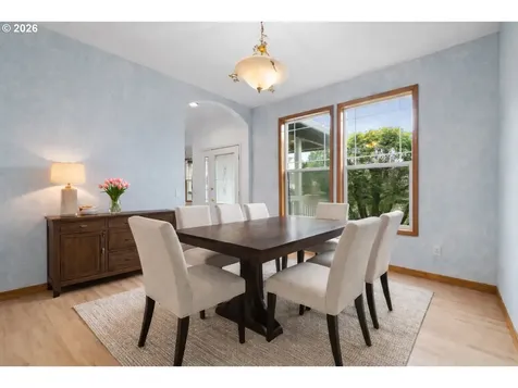 2321 NE Estate Drive Hillsboro OR 97124