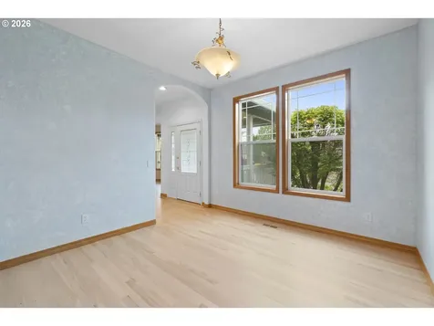 2321 NE Estate Drive Hillsboro OR 97124