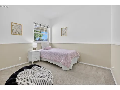 3783 Riviera Eugene OR 97402