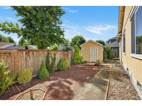 3783 Riviera Eugene OR 97402