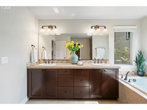 23109 Bland Circle West Linn OR 97068