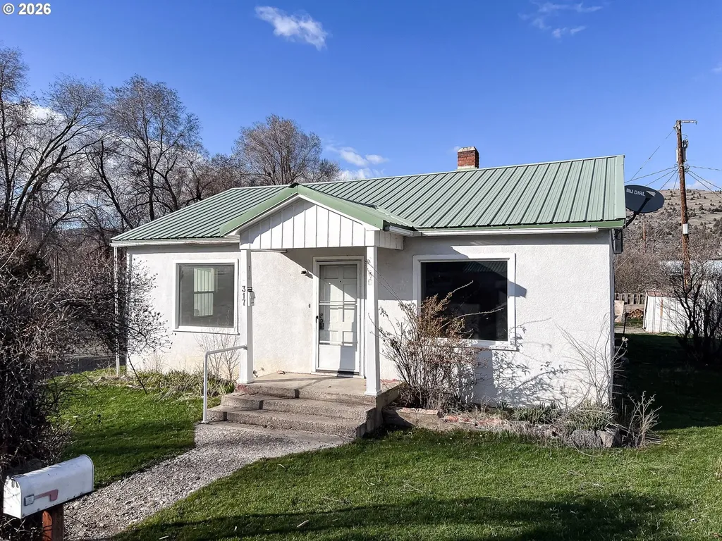 317 NW 3rd Avenue John Day OR 97845