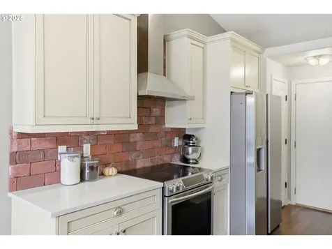 8311 NE 156th Avenue Vancouver WA 98682