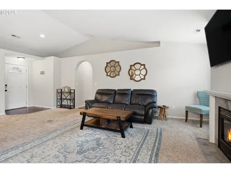 8311 NE 156th Avenue Vancouver WA 98682