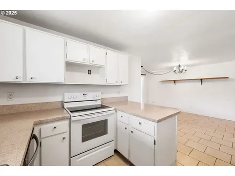 813 N Marie Avenue Newberg OR 97132