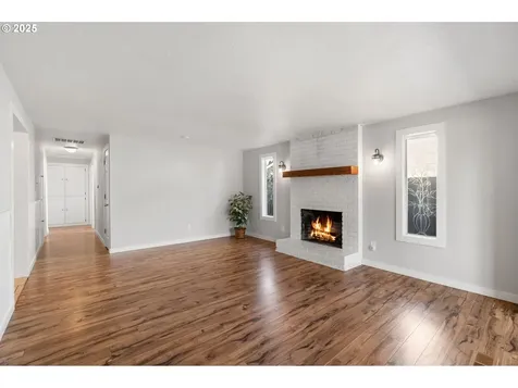 813 N Marie Avenue Newberg OR 97132