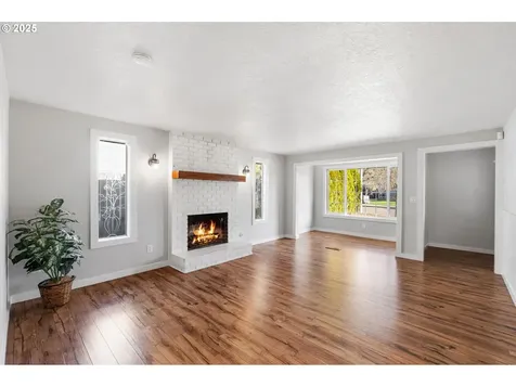 813 N Marie Avenue Newberg OR 97132