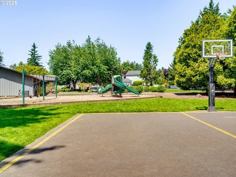 1091 56th Street Washougal WA 98671