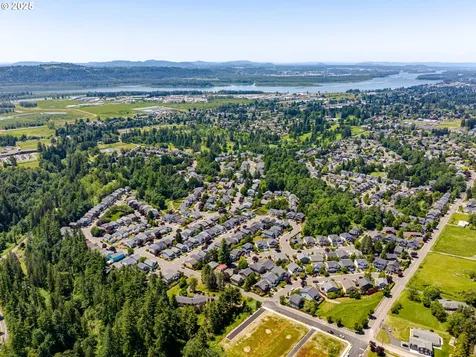 1091 56th Street Washougal WA 98671