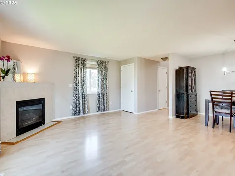 1091 56th Street Washougal WA 98671