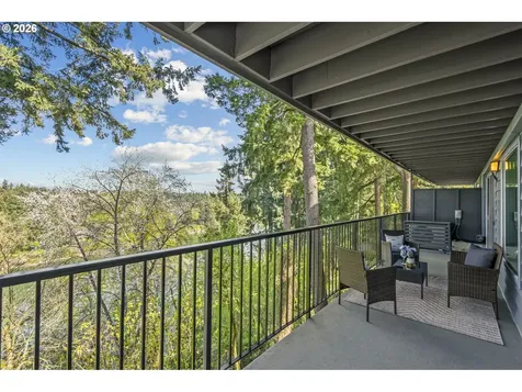200 Burnham Road Lake Oswego OR 97034