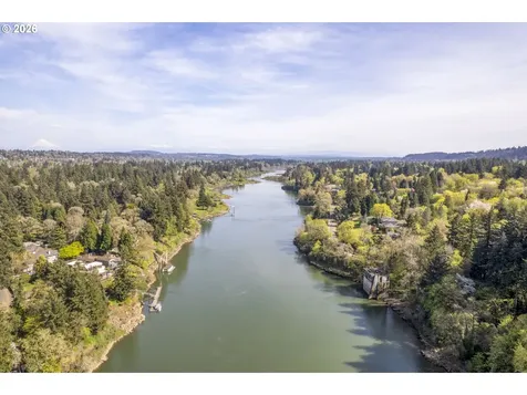 200 Burnham Road Lake Oswego OR 97034