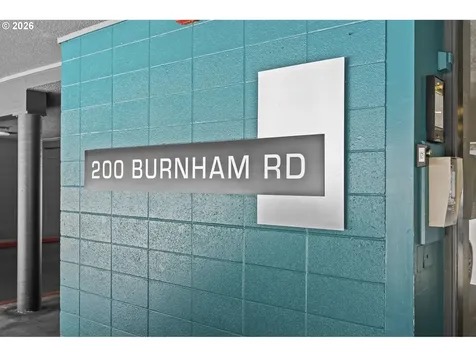 200 Burnham Road Lake Oswego OR 97034