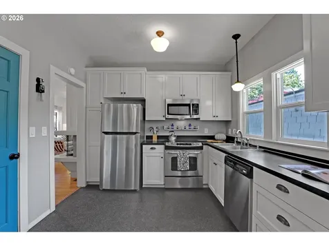 3405 NE 73rd Avenue Portland OR 97213