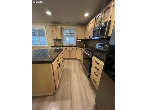 10205 NE 69th Street Vancouver WA 98662