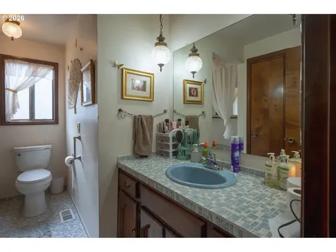 76382 Delena Mayger Road Rainier OR 97048