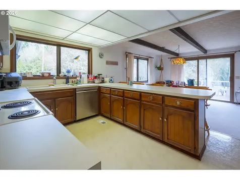 76382 Delena Mayger Road Rainier OR 97048