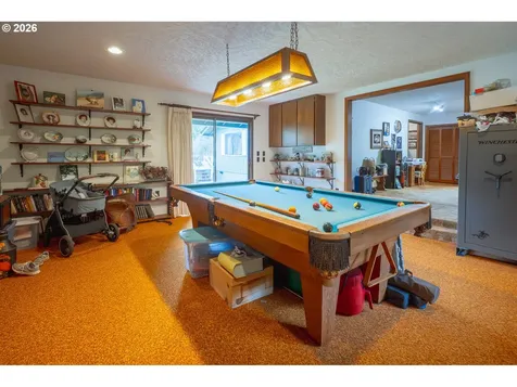 76382 Delena Mayger Road Rainier OR 97048