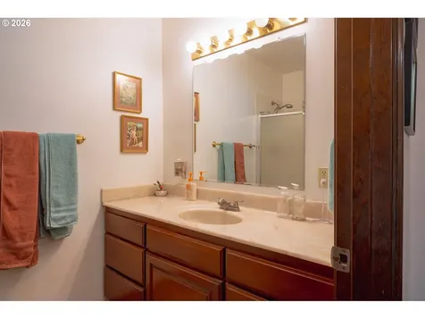 76382 Delena Mayger Road Rainier OR 97048