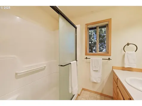 64520 Joe Neil Road Bend OR 97701