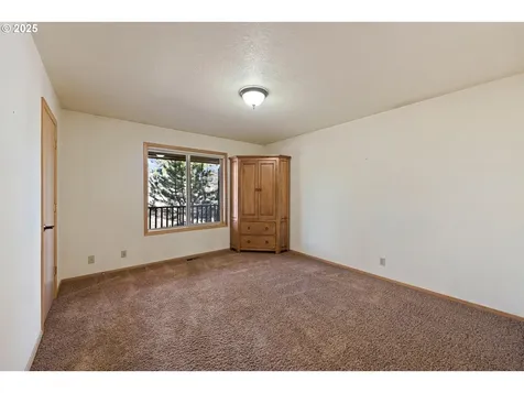 64520 Joe Neil Road Bend OR 97701