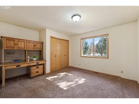 64520 Joe Neil Road Bend OR 97701