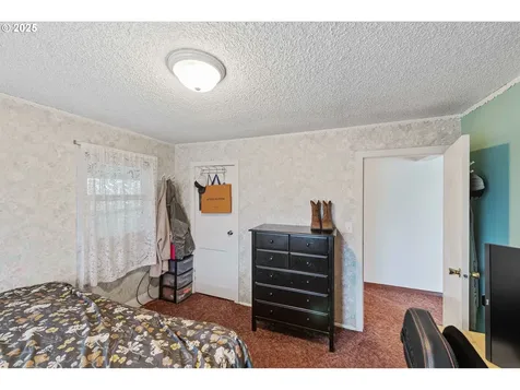 2243 17th Street North Bend OR 97459