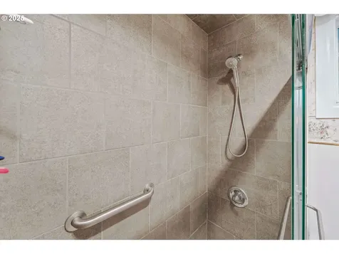 2243 17th Street North Bend OR 97459