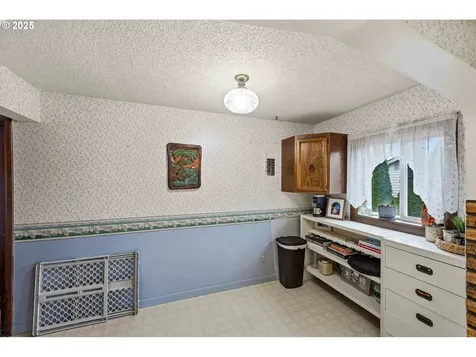 2243 17th Street North Bend OR 97459