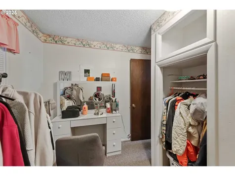 2243 17th Street North Bend OR 97459