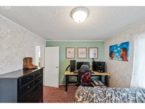2243 17th Street North Bend OR 97459