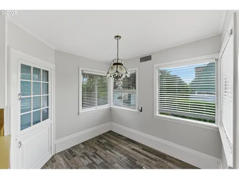 1313 Bayview Street North Bend OR 97459