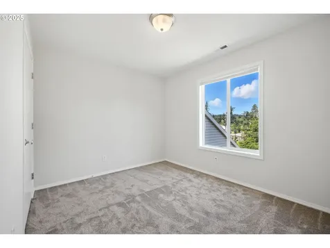 5609 SE 117th Avenue Portland OR 97266