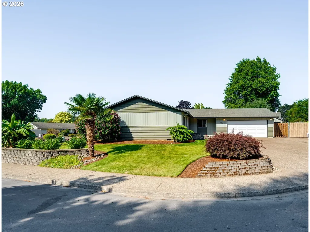 1635 SE Queenborough Court Mcminnville OR 97128