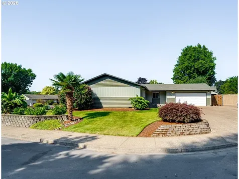 1635 SE Queenborough Court Mcminnville OR 97128
