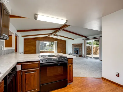 1635 SE Queenborough Court Mcminnville OR 97128