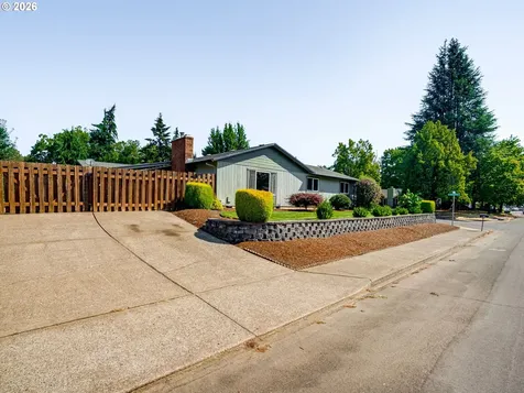 1635 SE Queenborough Court Mcminnville OR 97128
