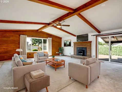 1635 SE Queenborough Court Mcminnville OR 97128