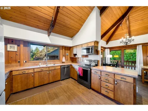 9800 Whiskey Creek Road Tillamook OR 97141