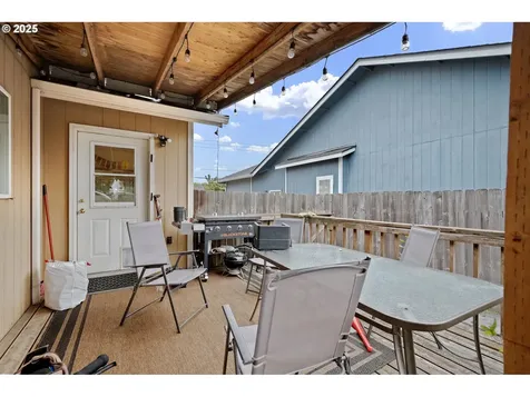 3125 V Street Springfield OR 97477