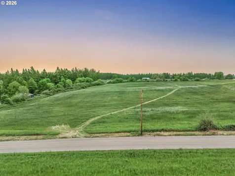 SW Homesteader Wilsonville OR 97070
